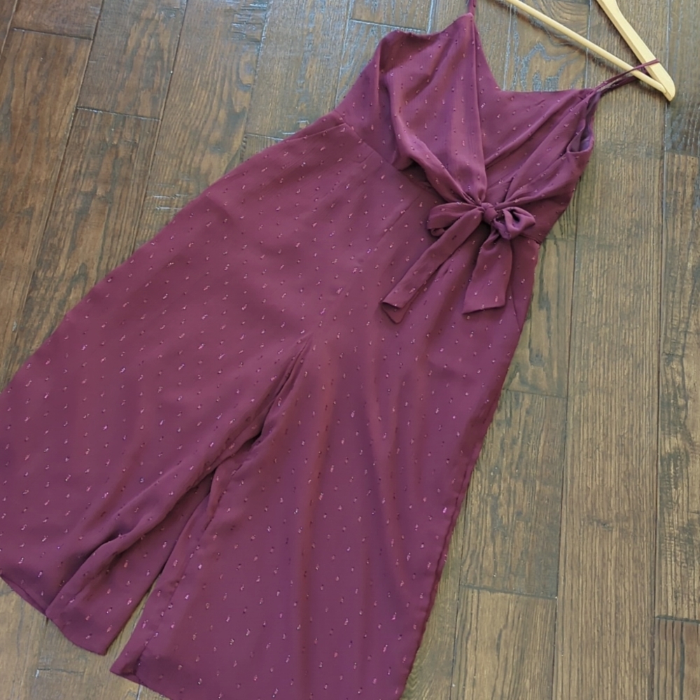 EVERLY I Burgundy Sleeveless 3/4 Length Romper Jumpsuit, L
